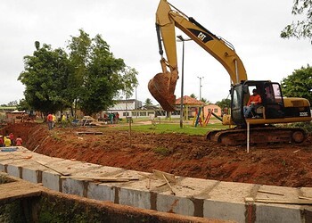 Secretaria de Infraestrutura já realiza diversas frentes de serviços no saneamento, nas rodovias e em obras inacabadas