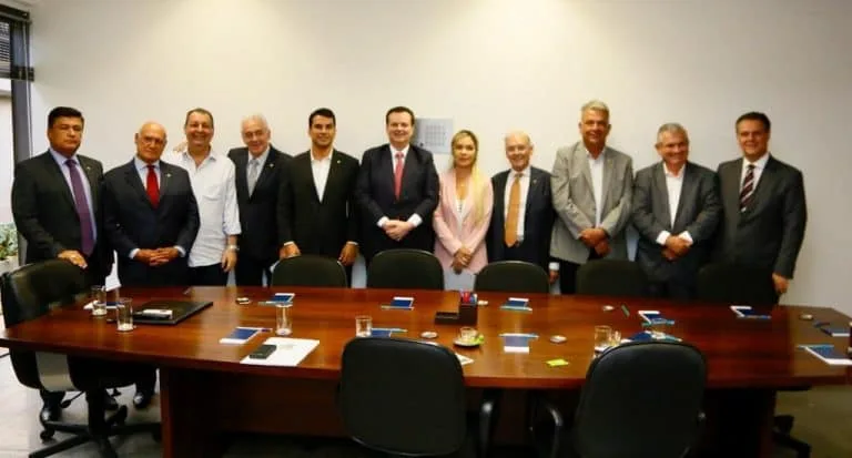 PSD defende voto aberto na escolha de presidente do Senado