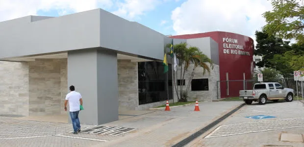 Fórum Eleitoral de Rio Branco está funcionando em novas instalações e em novo horário de atendimento