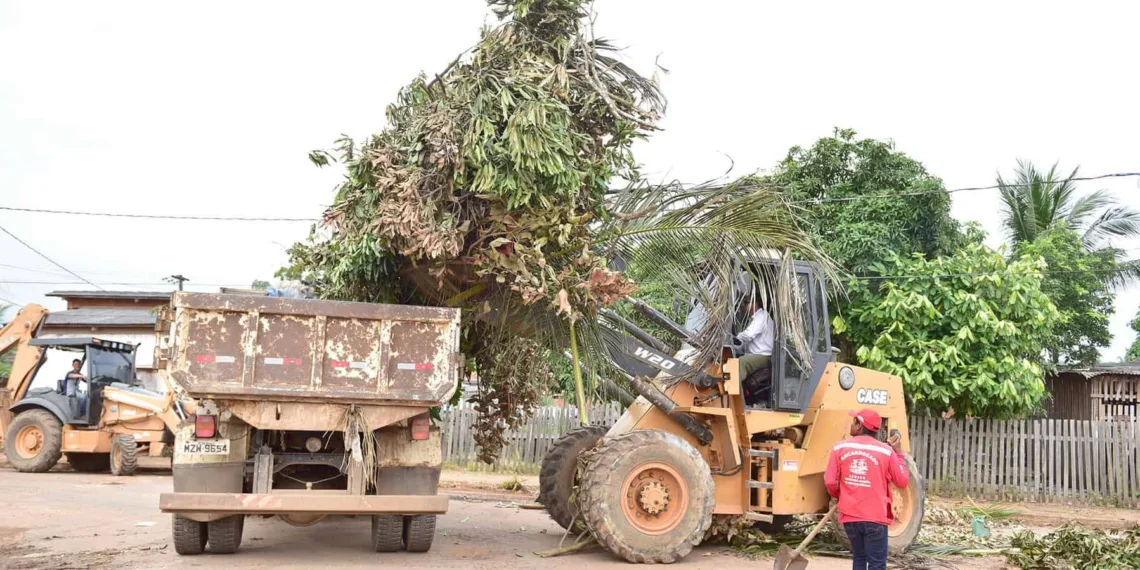 Prefeitura intensifica ações de limpeza nos bairros de Rio Branco