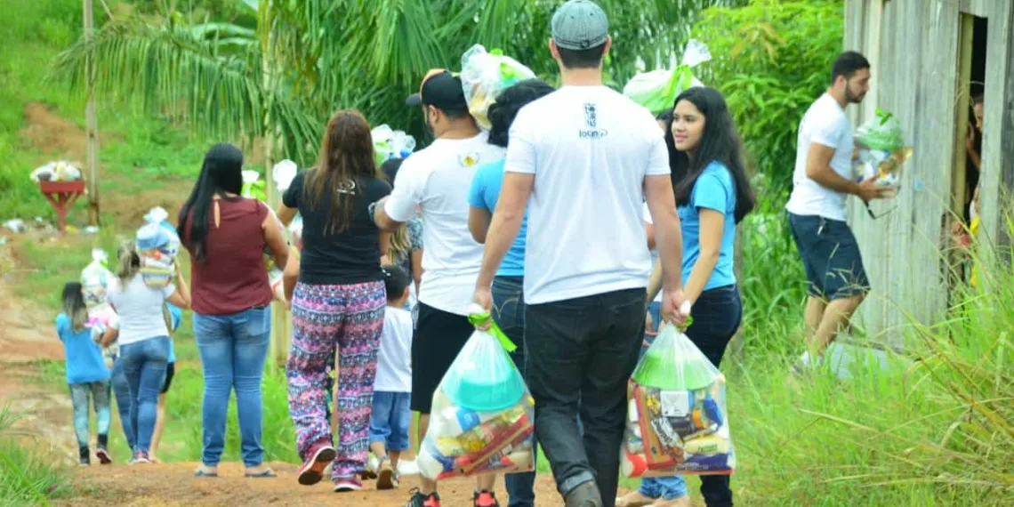 Projeto Criança Feliz entrega cestas básicas para mais de 150 famílias carentes da Capital
