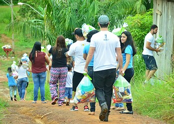 Projeto Criança Feliz entrega cestas básicas para mais de 150 famílias carentes da Capital
