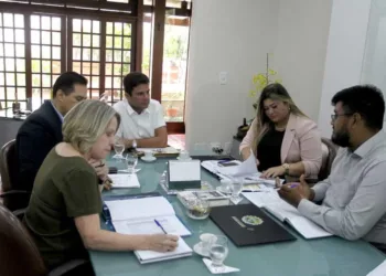 Governador determina austeridade para equilibrar contas públicas