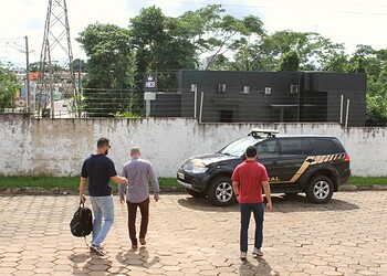 Homem é preso pela PF ao tentar dar entrada em CRM/AC com diploma falso