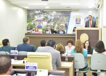 Diretoria da Emurb comparece à Câmara para tratar sobre denúncias de fraudes no órgão