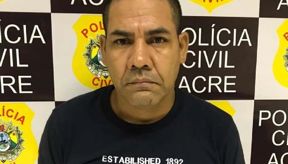 Chefe de facção criminosa é preso ao buscar filha no aeroporto de Rio Branco — Foto Divulgação Polícia Civil