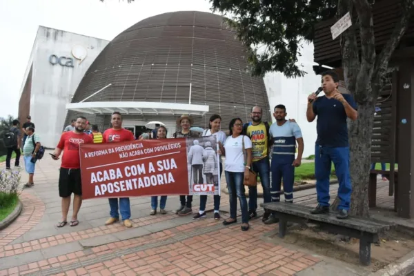 Ato contra reforma da previdência reúne centrais sindicais em Rio Branco