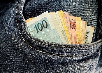 Governo injeta mais de R$ 207 milhões na economia do Acre com pagamento do funcionalismo