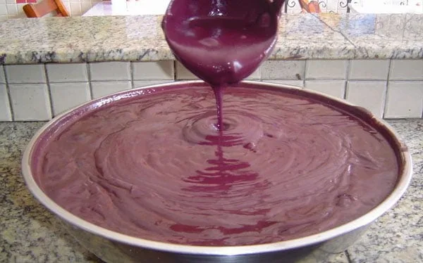Após constatar contaminação de açaí, Saúde faz chamamento público de consumidores
