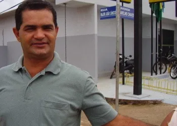 Prefeito Tanizio Sá solicita escolta policial após ataques à Prefeitura de Manoel Urbano