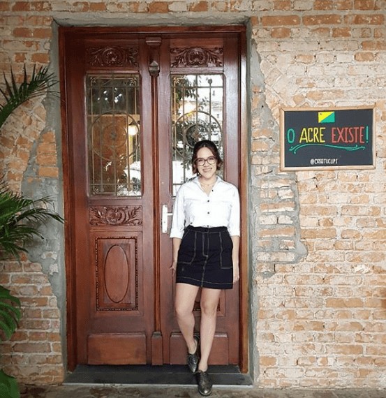 Inspiração néon: confira alguns looks inspiradores para se jogar na nova tendência