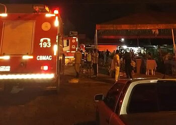 Incêndio atinge varias lojas no centro de Rio Branco
