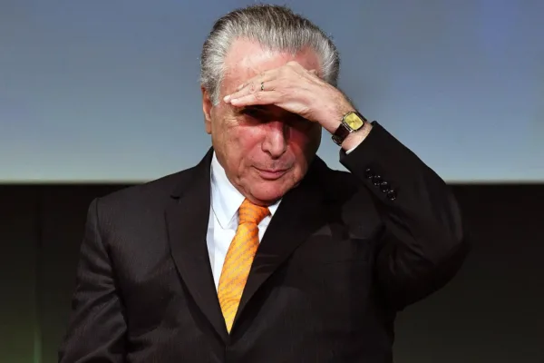 Temer deve se apresentar hoje à Polícia Federal