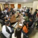 Vítima da vacina do HPV passa mal  na Aleac; deputados cobram tratamentos fora do Estado