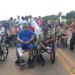 Por falta de repasse do governo, ex-hasenianos fecham rodovia do AC em protesto — Foto Iryá Rodrigues G1
