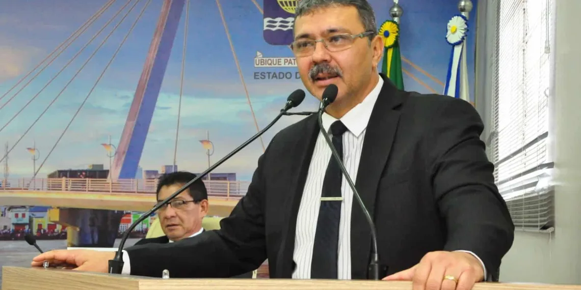 Vereador cobra da prefeitura implementação do programa Farmácia Solidária