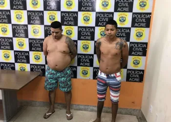 Polícia faz operação em quatro bairros e prende suspeitos de tráfico de drogas