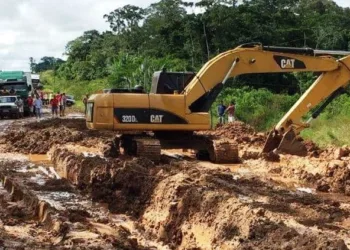 Gladson Cameli pede agilidade na aprovação de projeto de R$ 94 milhões para ramais