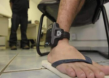 No AC, presos passam a pagar custos com tornozeleira eletrônica e estado economiza R$ 1,2 milhão