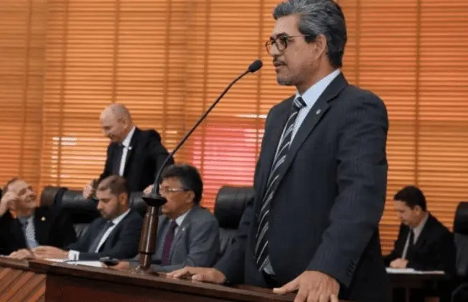 Deputado diz que novo texto sobre participação de empresas acreanas em cotações públicas é confuso 1 Deputado diz que novo texto sobre participação de empresas acreanas em cotações públicas é confuso