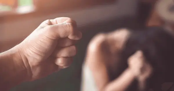 Comissão altera Lei Maria da Penha e revogação da prisão de agressores pode ficar mais difícil