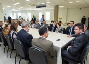 Gladson Cameli pede união dos Poderes Executivo e Judiciário