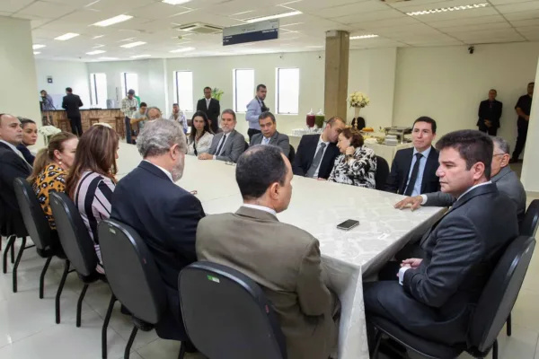 Gladson Cameli pede união dos Poderes Executivo e Judiciário