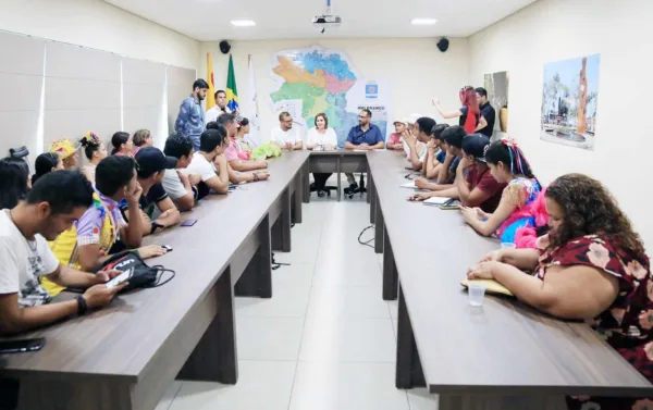 Em reunião com o movimento Junino, prefeita Socorro Neri anuncia entrega do Quadrilhódromo de Rio Branco