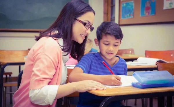 Prefeitura esclarece, em nota, que não excluiu alunos com autismo do Atendimento Educacional Especializado