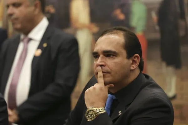 Reforma da Previdência passa "com certeza" na CCJ, diz relator