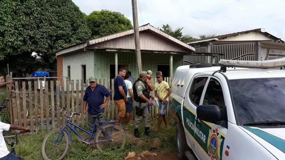 Corpo de homem foi encontrado dentro de casa em Brasileia, neste domingo (12) — Foto Alexandre Lima Arquivo pessoal