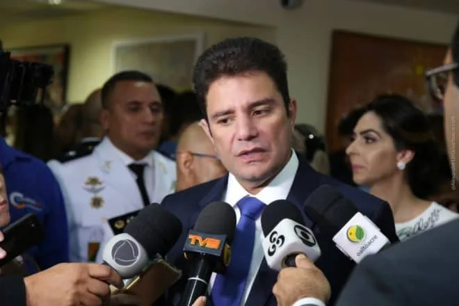 Governo culpa gestão anterior por não poder contratar novos empréstimos