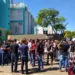 Grupo se reuniu em frente à Casa Civil — Foto Alcinete Gadelha G1 AC