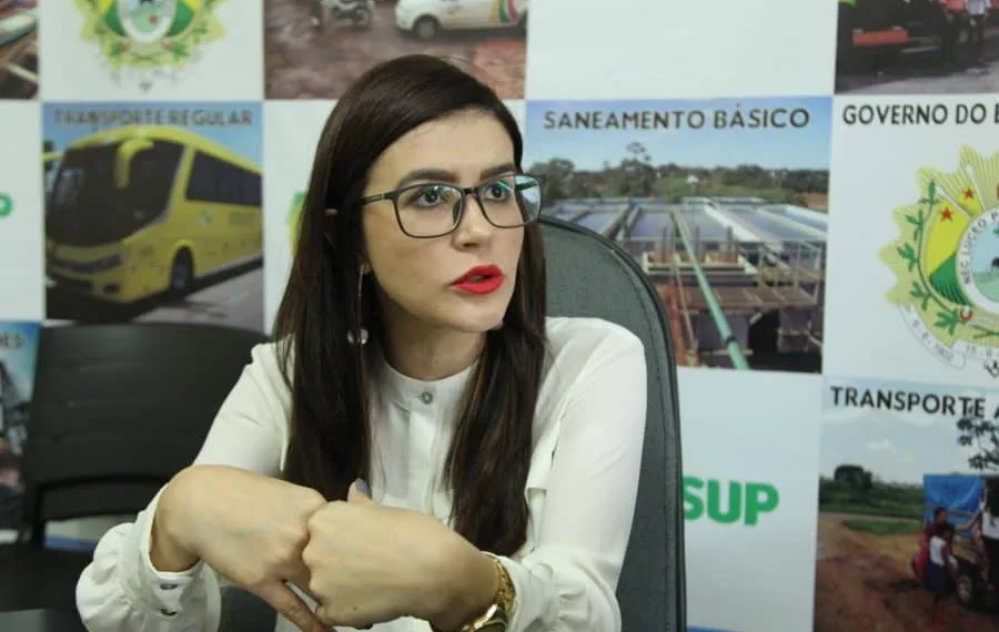 Comissão Especial na Aleac aprova o nome de Mayara Cristine para comandar a Ageac