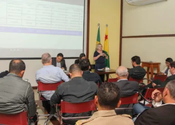 Gladson reúne secretários para avaliar gestão e discutir novas metas de Governo