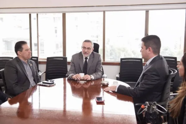 Governador Gladson Cameli é recebido pelo embaixador do Brasil na Colômbia