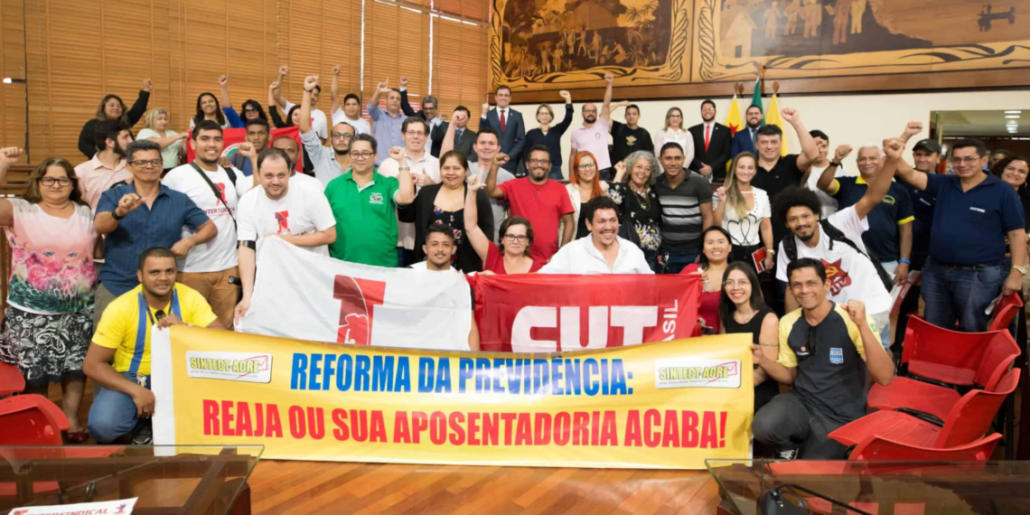 Deputados estaduais discutem reforma da Previdência na Aleac