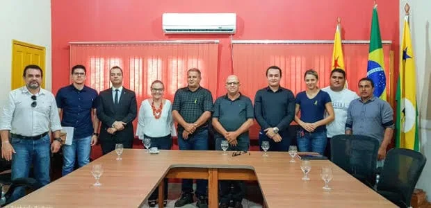 Presidente do TRE/AC pede apoio aos prefeitos do Juruá para campanha da biometria