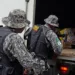 Rio de Janeiro - Força Nacional faz ação contra roubo de cargas na Avenida Brasil, durante operação em conjunto com militares, polícias estaduais e Rodoviária Federal, nas rodovias do estado (Tomaz Silva/Agência Brasil)
