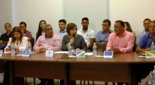 Amac reúne Prefeitos em Cruzeiro do Sul