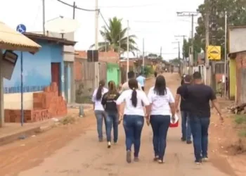 Equipes itinerantes vacinam população contra H1N1