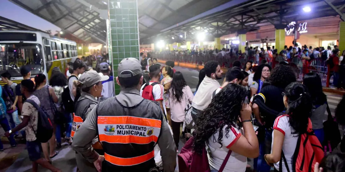Prefeitura e Polícia Militar intensificam policiamento no Terminal Urbano