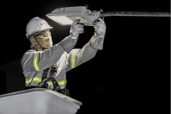 Rio Branco recebe investimento de R$ 3,4 milhões em iluminação pública