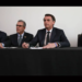 O presidente Jair Bolsonaro, em Dallas (EUA), faz transmissão ao vivo para as redes sociais. ao lado do presidente da Caixa, Pedro Guimarães, do ministro de Minas e Energia, Bento Albuquerque, e da intérprete de libras, Joyce Porto.