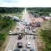 Pelo segundo dia BR-364 e BR-425 seguem interditadas; manifestantes exigem a presença de prefeito de PVH