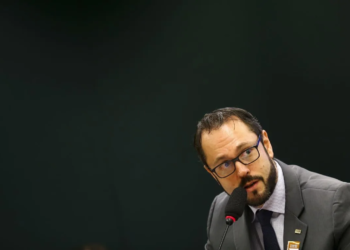 O presidente do Instituto Nacional de Estudos e Pesquisas Educacionais Anísio Teixeira (Inep), Elmer Coelho Vicenzi, participa de audiência pública na Comissão de Educação da Câmara para debater as condições para realizar o Enem 2019.