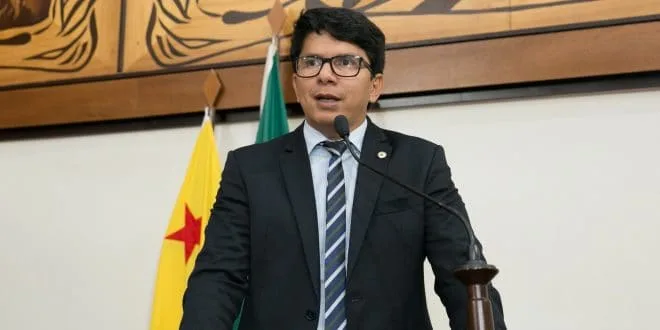 Projeto de lei quer proibir venda de canudo de plástico em estabelecimentos do Acre