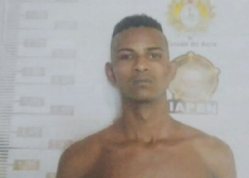 Homem é condenado a mais de 48 anos pela morte de dois amigos 