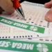 Sem ganhadores, prêmio da Mega-Sena acumula e chega a R$ 42 milhões