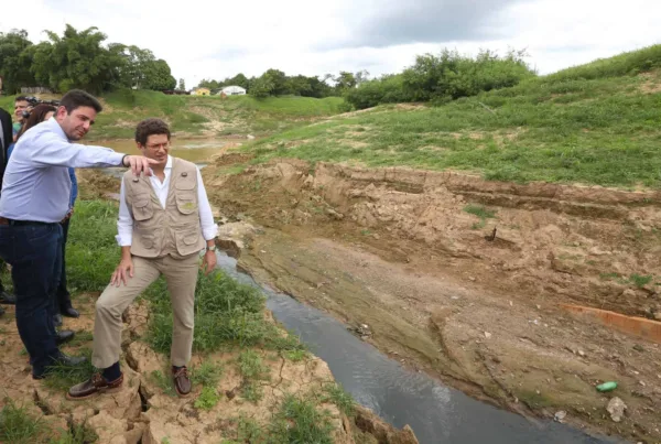 Ao visitar Canal da Maternidade, ministro dispara: “problema ambiental brasileiro está nas cidades”